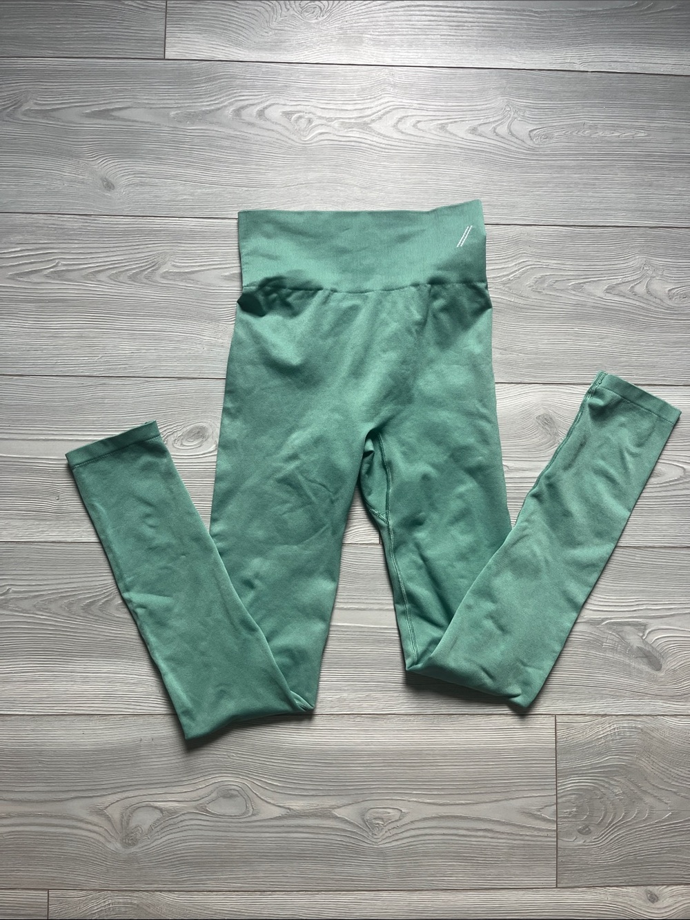 TALA High-Waist Women's Leggings in Seafoam Green